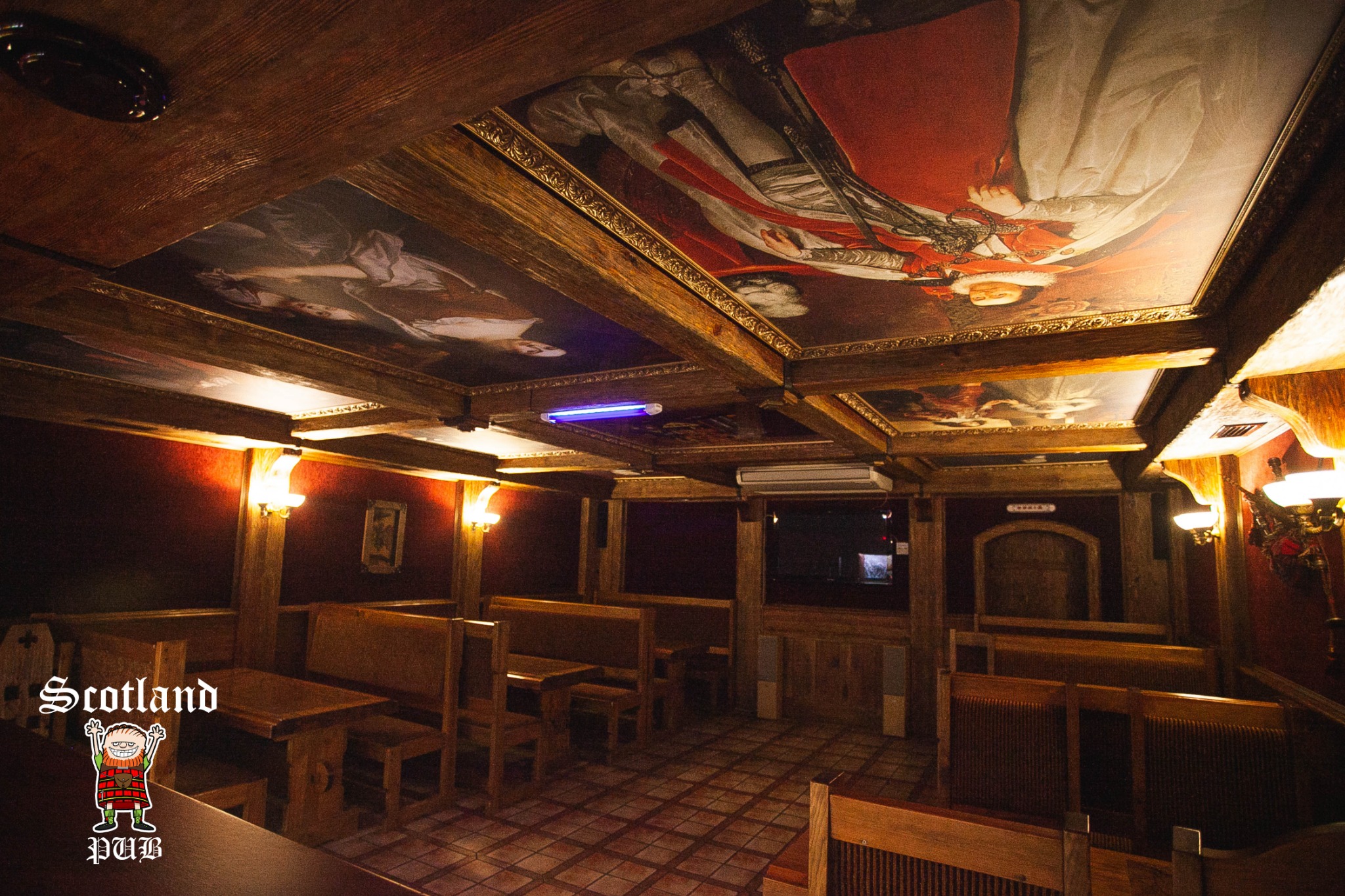 Інтер’єр PUB